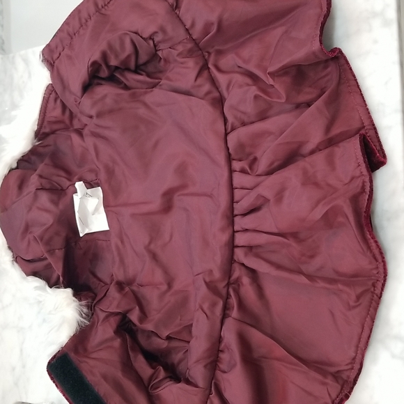 NWT Victorian Style Burgundy Velvet Dog Coat Small - Picture 8 of 16